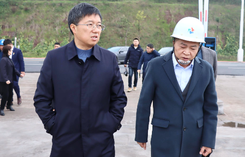 南溪區(qū)委書(shū)記、南溪經(jīng)開(kāi)區(qū)黨工委書(shū)記劉剛率隊(duì)調(diào)研遠(yuǎn)東股份宜賓智能產(chǎn)業(yè)園